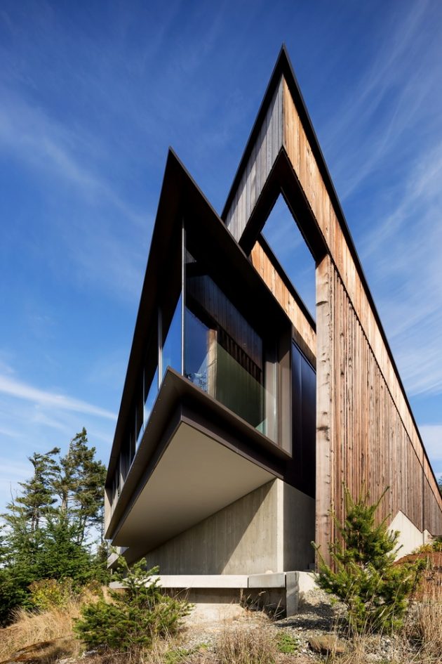 Okada Marshall House by D'Arcy Jones Architects in Sooke on Vancouver Island
