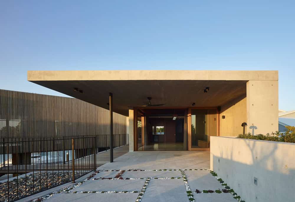 V House by Shaun Lockyer Architects in Queensland, Australia