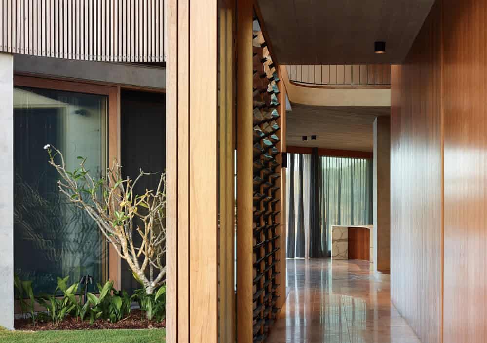 V House by Shaun Lockyer Architects in Queensland, Australia