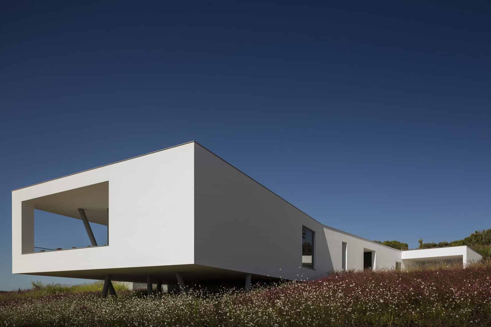 Zauia House by Mario Martins Atelier in Odiaxere, Portugal