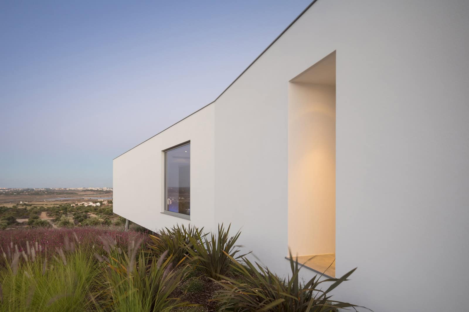 Zauia House by Mario Martins Atelier in Odiaxere, Portugal Zauia House by Mario Martins Atelier in Odiaxere, Portugal