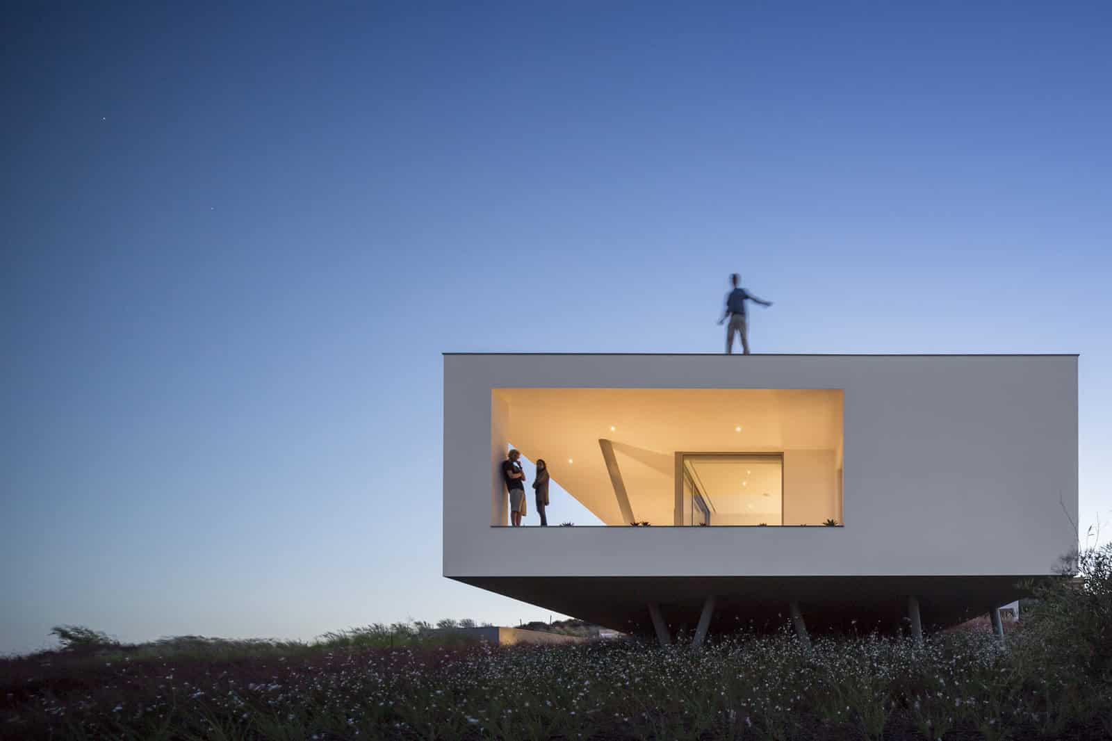 Zauia House by Mario Martins Atelier in Odiaxere, Portugal