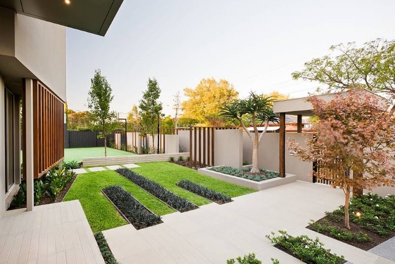 15 Charming Small Gardens That You Should See Before The Spring 15 Charming Small Gardens That You Should See Before The Spring