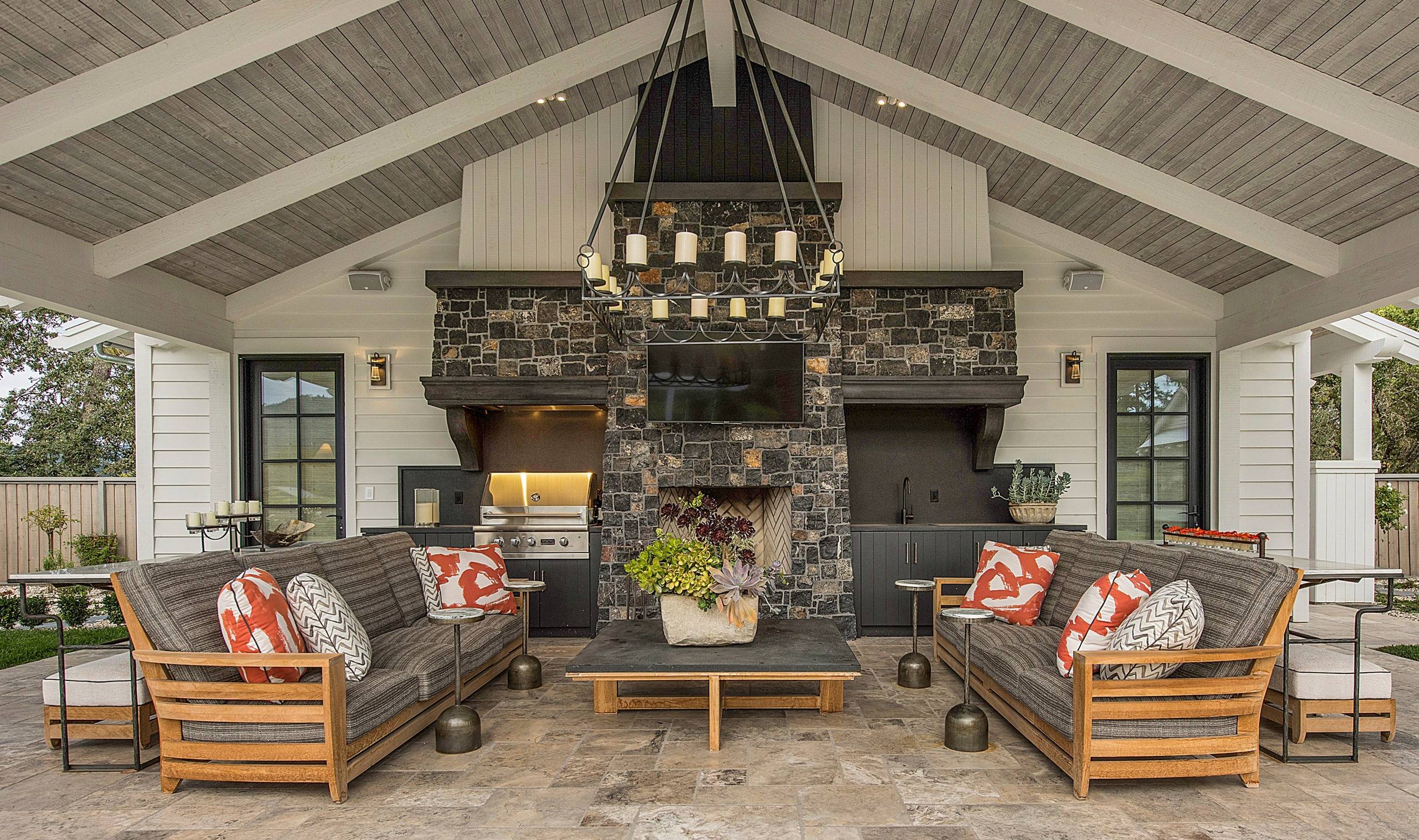 17 Dazzling Farmhouse Patio Designs You Need On Your Deck