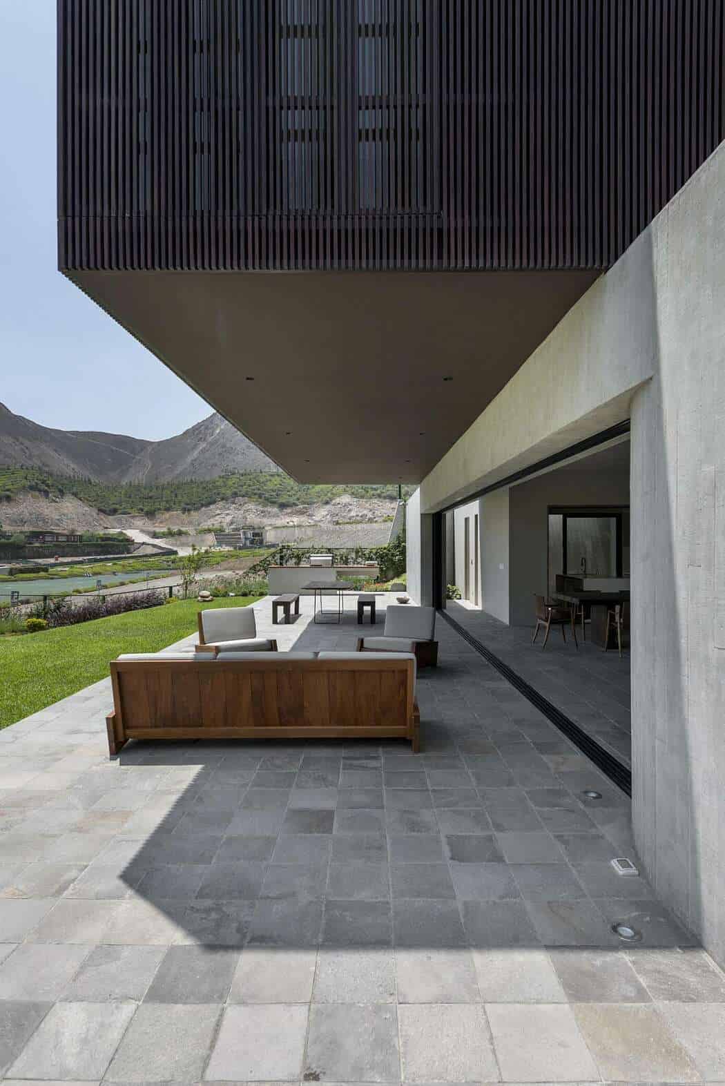 Casa Topo by Martin Dulanto Sangalli in Lima, Peru Casa Topo by Martin Dulanto Sangalli in Lima, Peru