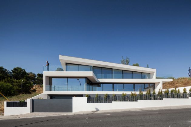 JC House by JPS Atelier in Cruz Quebrada, Portugal