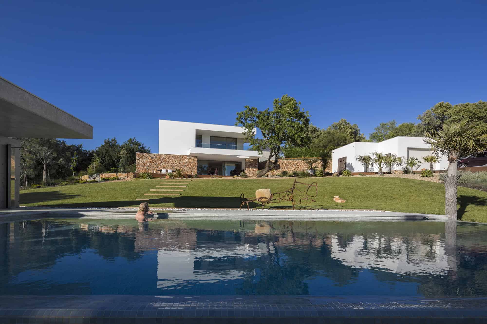 Malaca House by Mario Martins Atelier in Lagos, Portugal