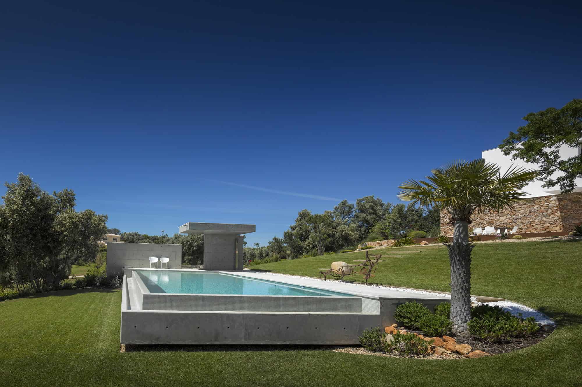 Malaca House by Mario Martins Atelier in Lagos, Portugal Malaca House by Mario Martins Atelier in Lagos, Portugal