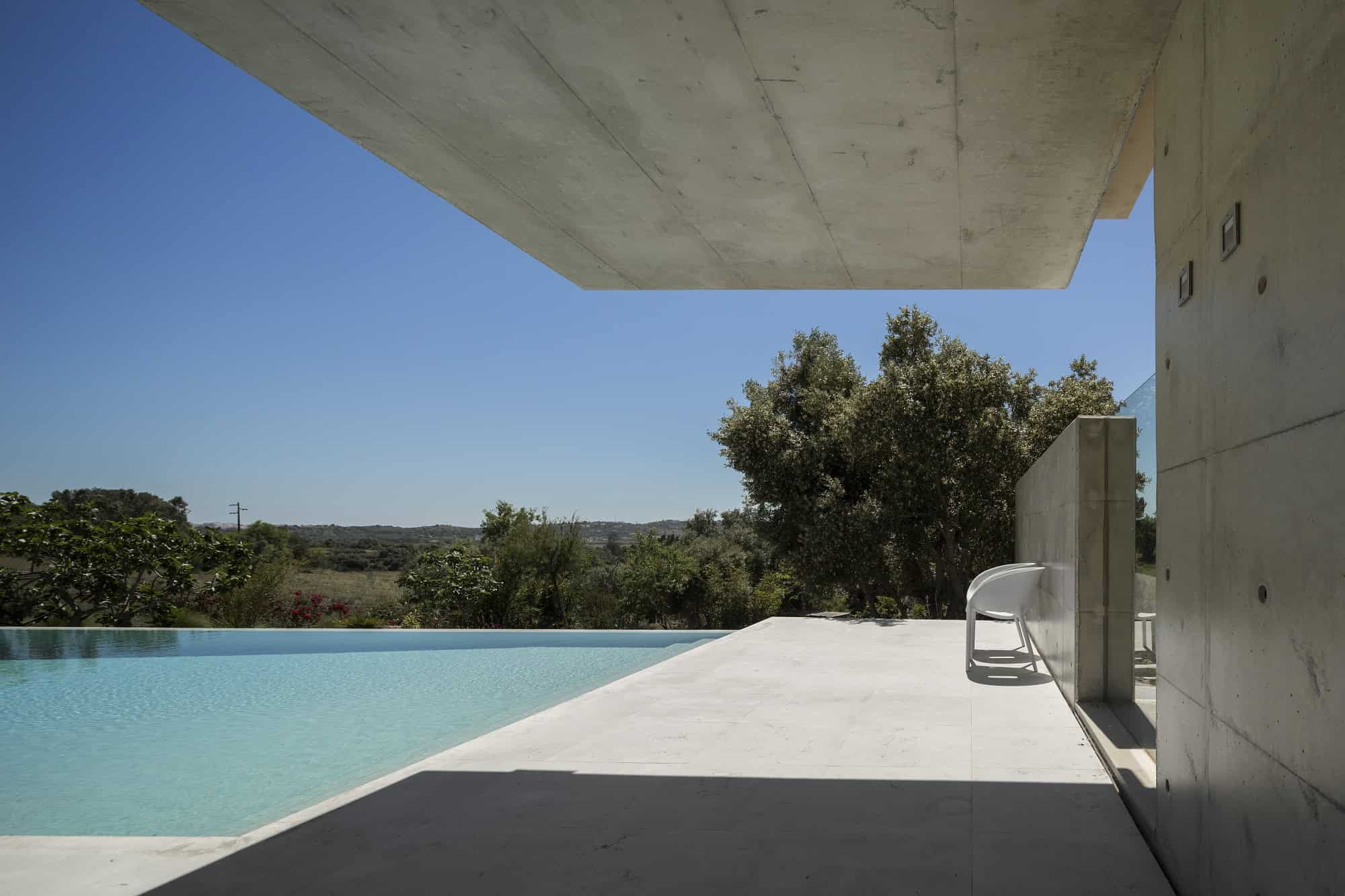 Malaca House by Mario Martins Atelier in Lagos, Portugal