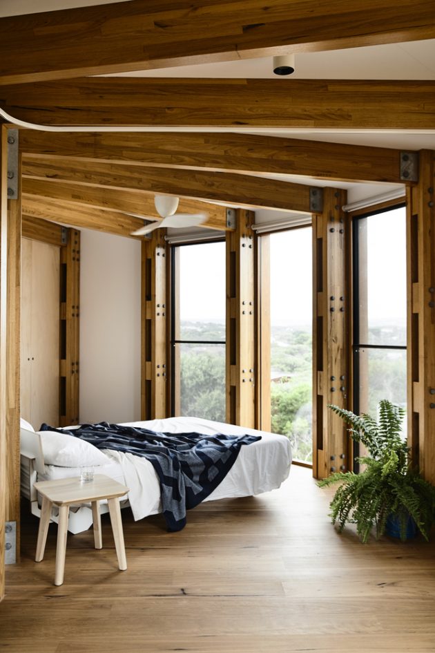 St. Andrews Beach House by Austin Maynard Architects in Victoria, Australia