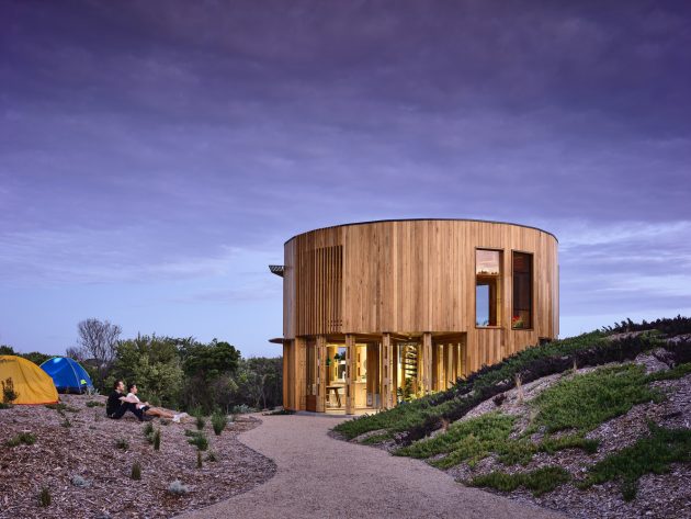 St. Andrews Beach House by Austin Maynard Architects in Victoria, Australia