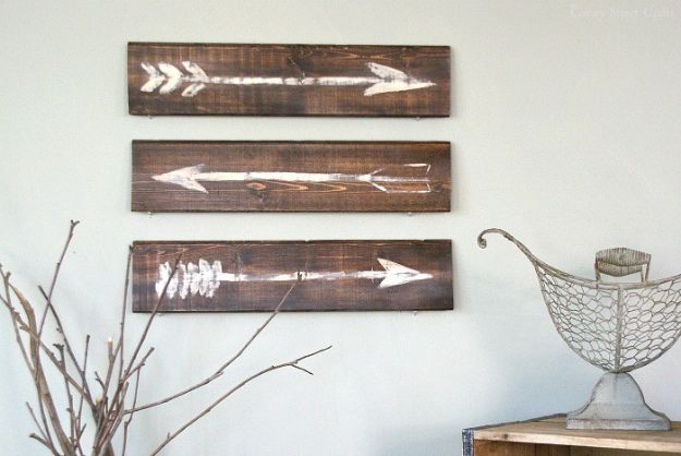 15 Eye-Catching DIY Sign Ideas You'd Love To Decorate Your Home With