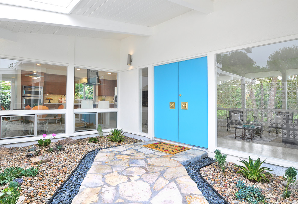 20 Staggering Mid-Century Modern Entrance Designs You Can't Say No To