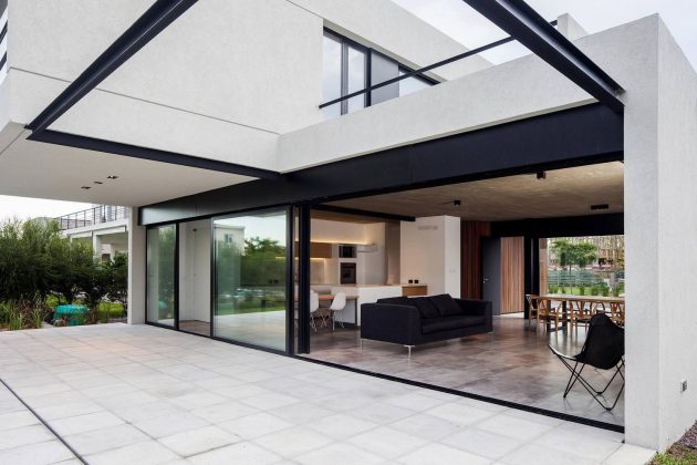 AC House by Estudio GM ARQ in Tigre, Argentina