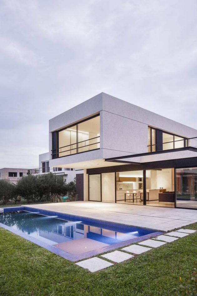 AC House by Estudio GM ARQ in Tigre, Argentina