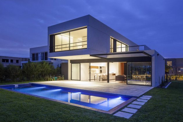 AC House by Estudio GM ARQ in Tigre, Argentina