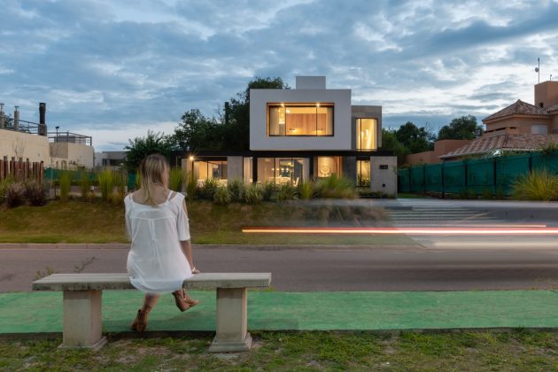 Cientocinco House by JAMStudio Arquitectos and Ivanna Cresta in Cordoba, Argentina