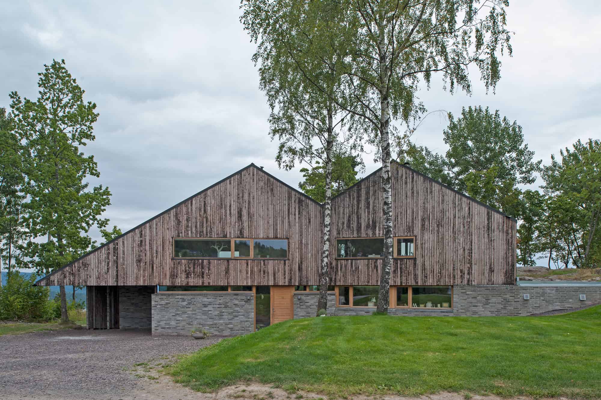 Off/Ramberg House by Schjelderup Trondahl Architects AS in Holmestrand, Norway Off/Ramberg House by Schjelderup Trondahl Architects AS in Holmestrand, Norway
