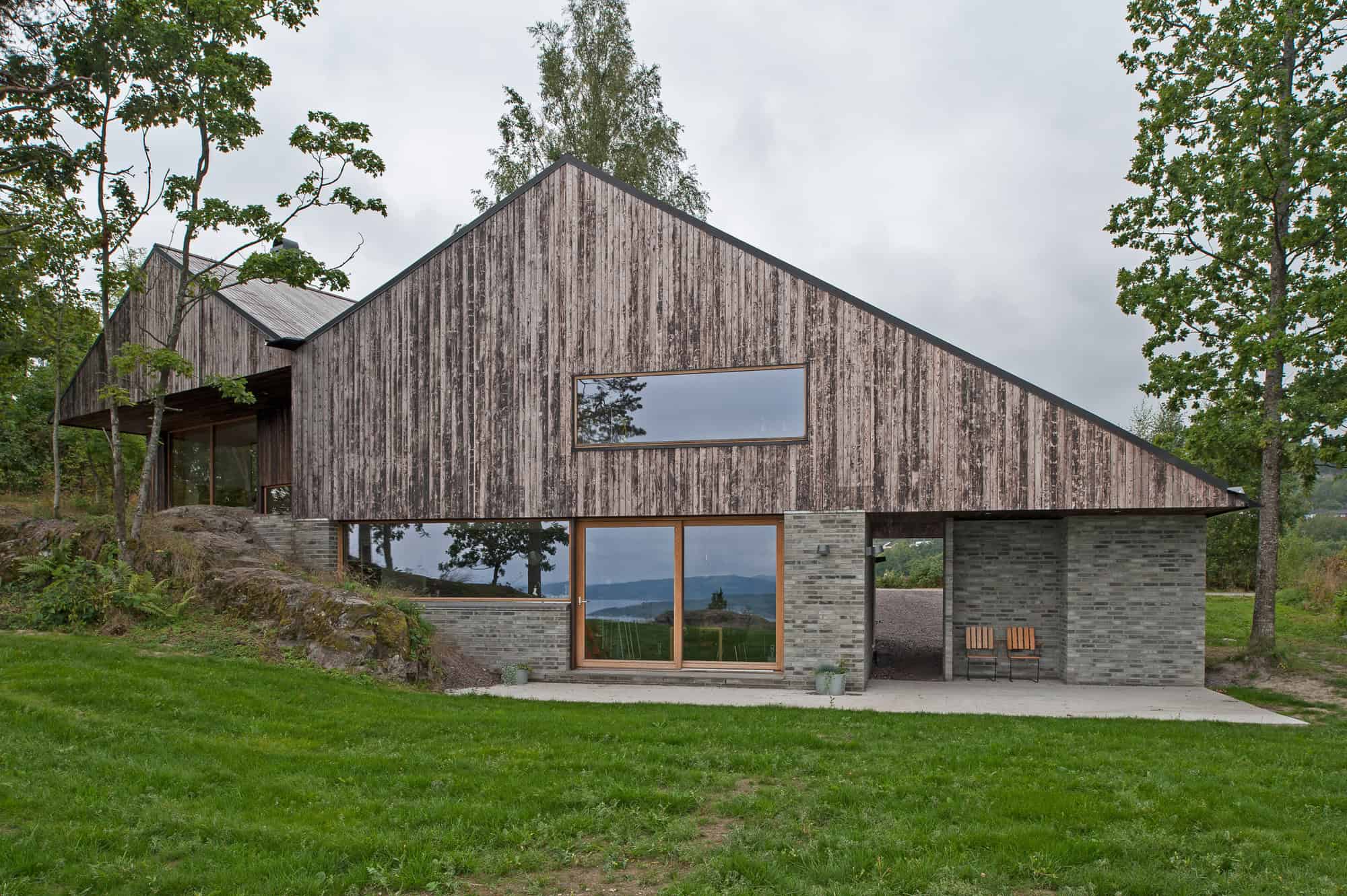 Off/Ramberg House by Schjelderup Trondahl Architects AS in Holmestrand, Norway