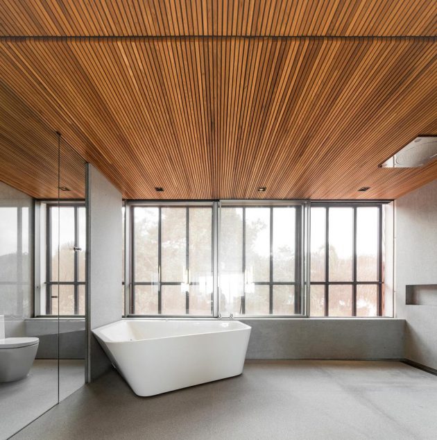 Peninsula House by Bernardes Arquitetura in Sao Paulo, Brazil