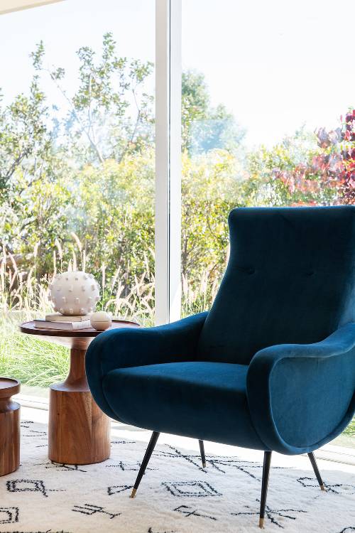 Mandy Moore's Living Room is What Dreams Are Made of - Light Drenched And Open!