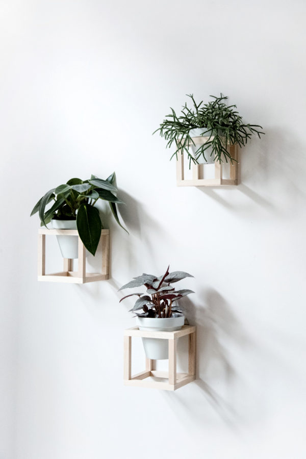 15 Eye-catching DIY Planter Crafts To Add To Your Spring Decor