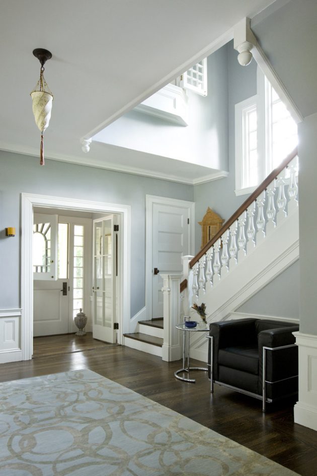 16 Warm & Victorian Entry Hall Interiors You Must See