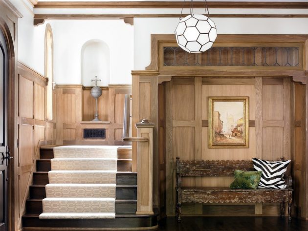 16 Warm & Welcoming Victorian Entry Hall Interiors You Must See