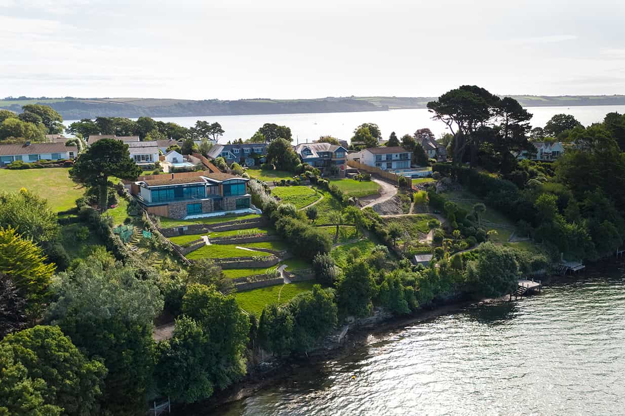 A beautiful new dwelling on Cornwall’s Restronguet Point designed by CSA Architects A beautiful new dwelling on Cornwall’s Restronguet Point designed by CSA Architects