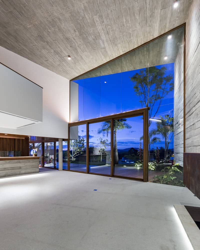 Angular House by Stemmer Rodrigues Arquitetura in Porto Alegre, Brazil Angular House by Stemmer Rodrigues Arquitetura in Porto Alegre, Brazil