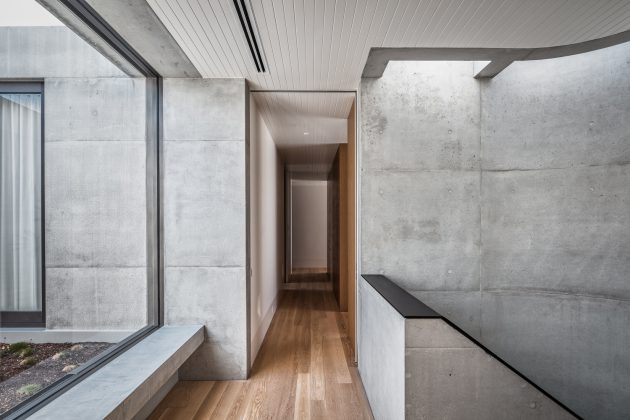 Mermaid Beach Residence by BE Architecture in Queensland, Australia