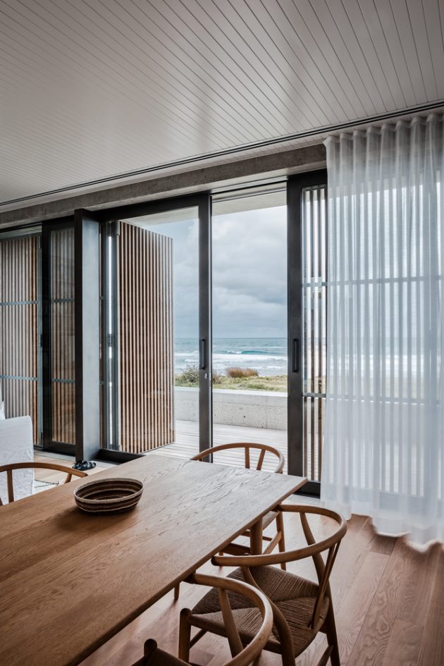 Mermaid Beach Residence by BE Architecture in Queensland, Australia