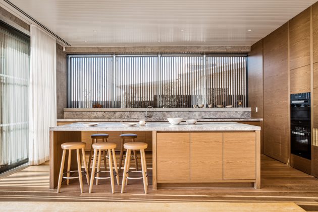 Mermaid Beach Residence by BE Architecture in Queensland, Australia