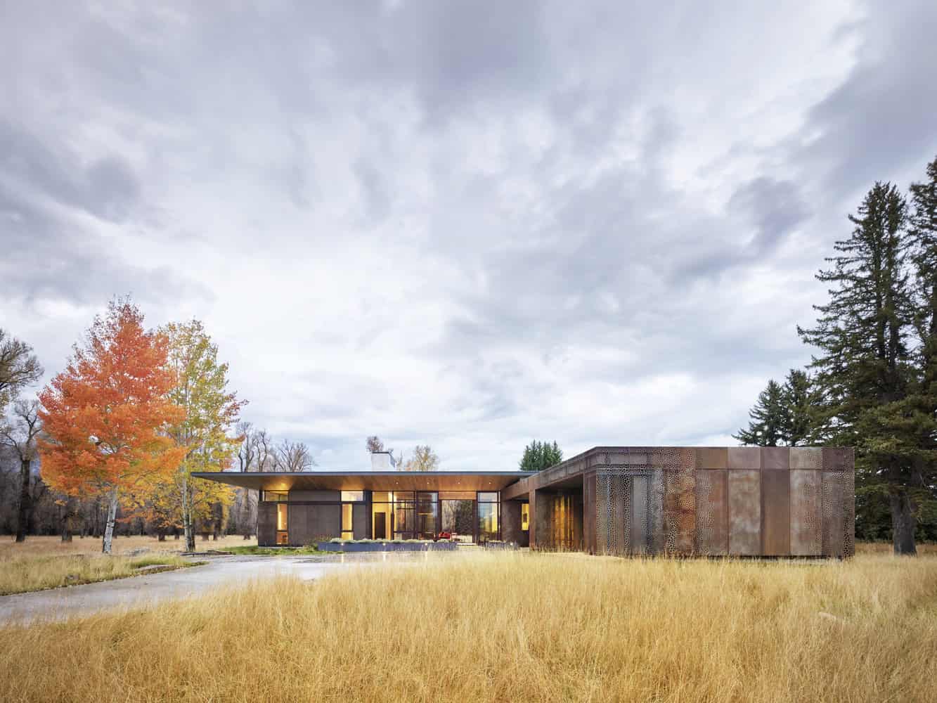Queen's Lane Pavilion by Carney Logan Burke Architects in Jackson, Wyoming