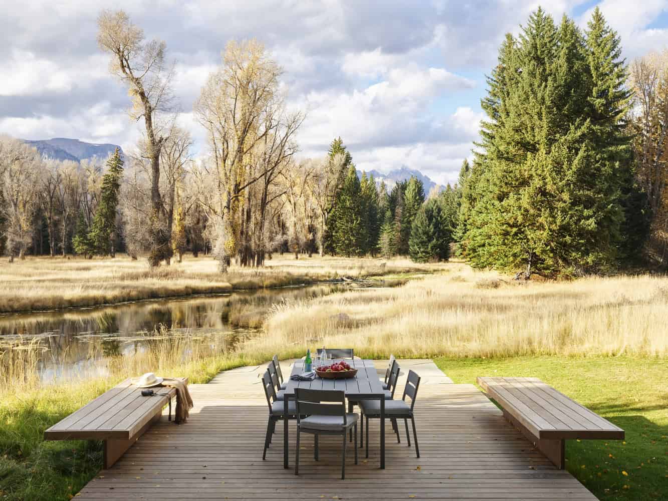 Queen's Lane Pavilion by Carney Logan Burke Architects in Jackson, Wyoming