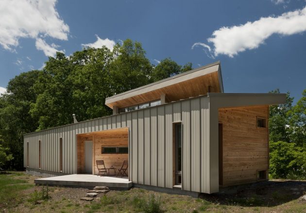 Ridge House by GriD Architects in Berkeley Springs, West Virginia