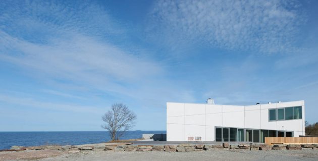 Widlund House by Claesson Koivisto Rune Architects in Sandvik, Sweden