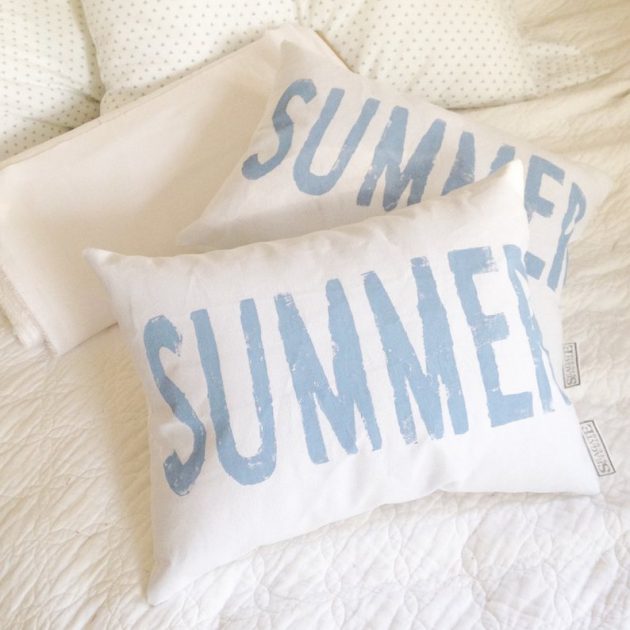 15 Awesome Handmade Summer Pillow Designs For Your Patio