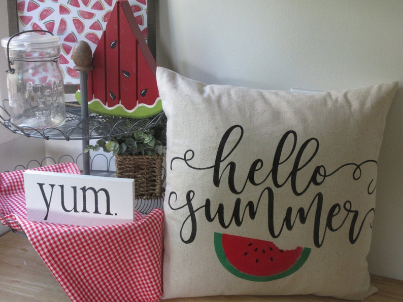 15 Awesome Handmade Summer Pillow Designs For Your Patio