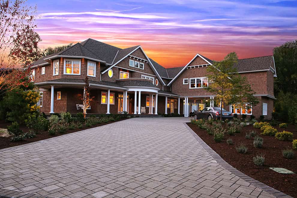 16 Astounding Victorian Exterior Designs You'll Wish Your Home Had 16 Astounding Victorian Exterior Designs You'll Wish Your Home Had