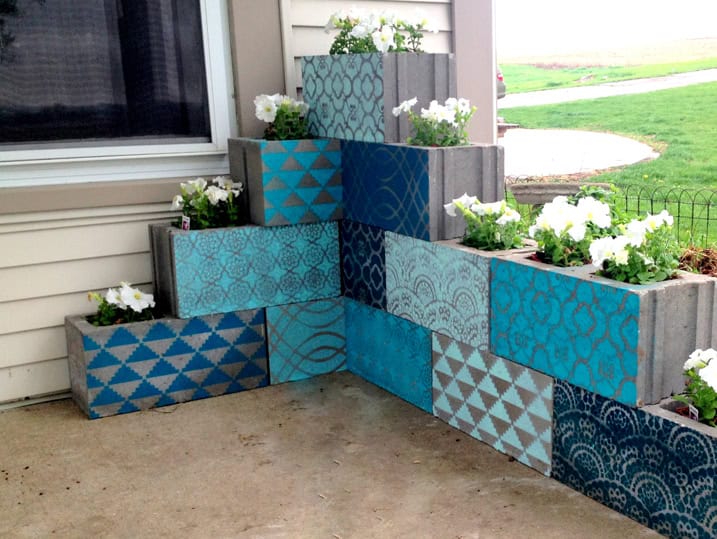 19 Cool Cinder Block Planters That Everyone Can Make 19 Cool Cinder Block Planters That Everyone Can Make