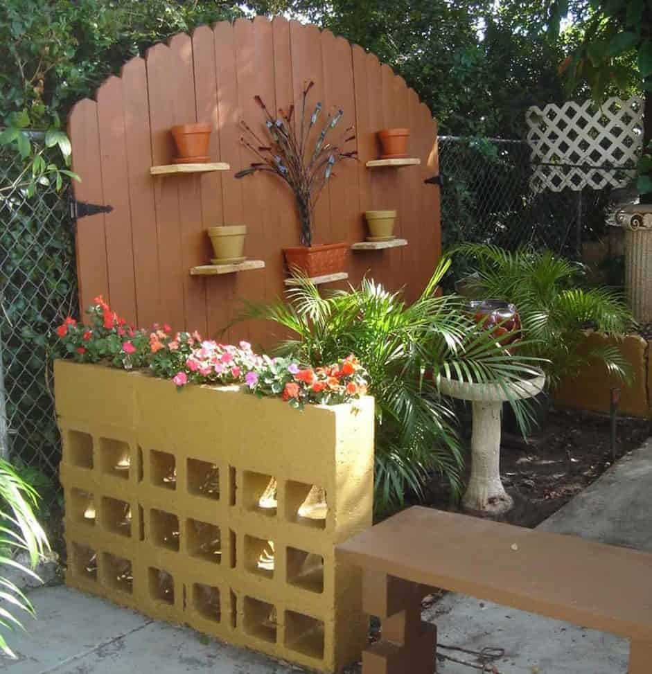 19 Cool Cinder Block Planters That Everyone Can Make 19 Cool Cinder Block Planters That Everyone Can Make