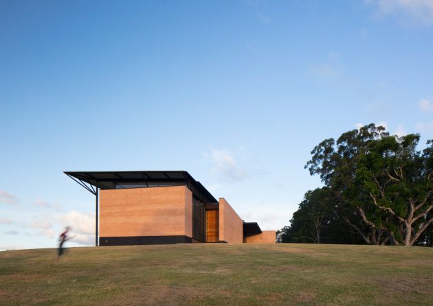 Avonlea House by Robinson Architects in Eumundi, Australia