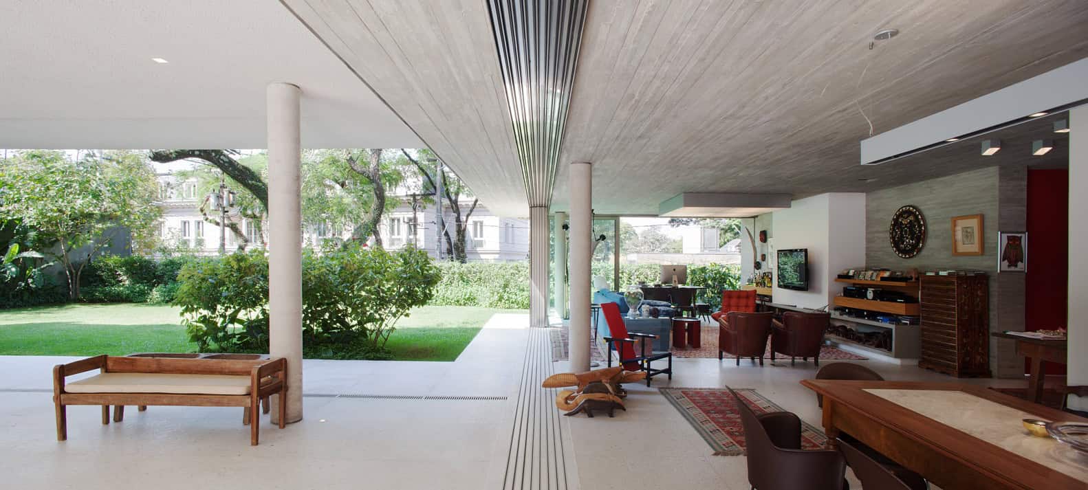 Cidade Jardim House by Perkins+Will in Sao Paulo, Brazil Cidade Jardim House by Perkins+Will in Sao Paulo, Brazil