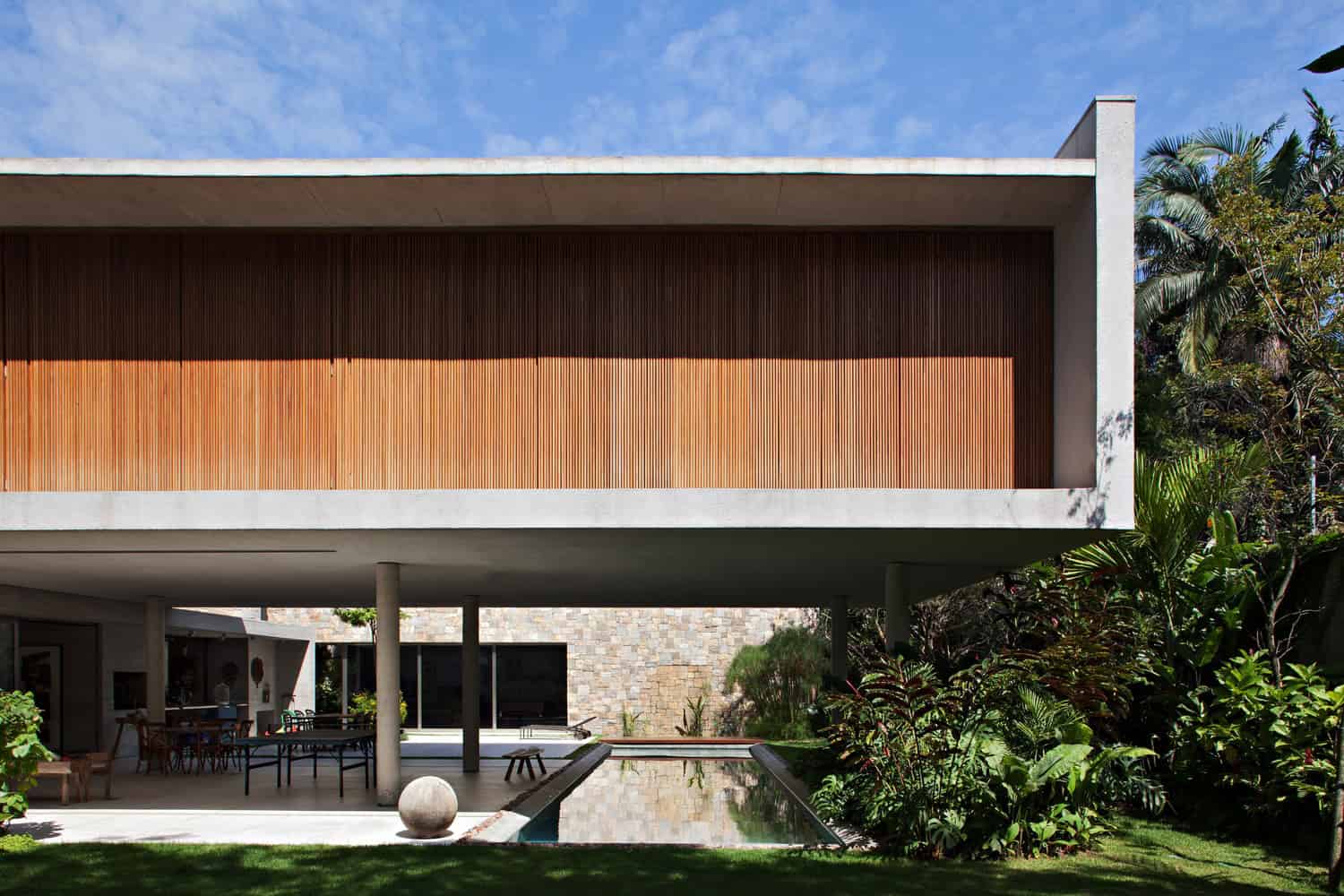 Cidade Jardim House by Perkins+Will in Sao Paulo, Brazil Cidade Jardim House by Perkins+Will in Sao Paulo, Brazil