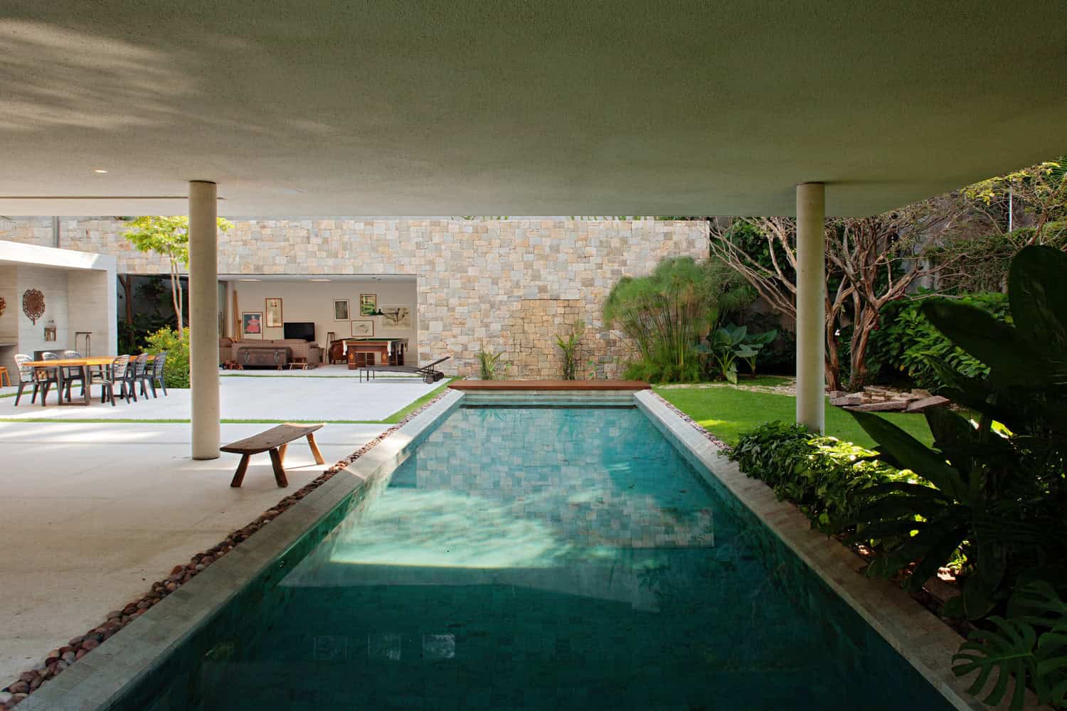 Cidade Jardim House by Perkins+Will in Sao Paulo, Brazil Cidade Jardim House by Perkins+Will in Sao Paulo, Brazil