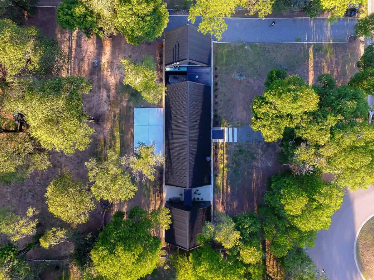 La Negrita by Morini Arquitectos in Mendiolaza, Argentina La Negrita by Morini Arquitectos in Mendiolaza, Argentina