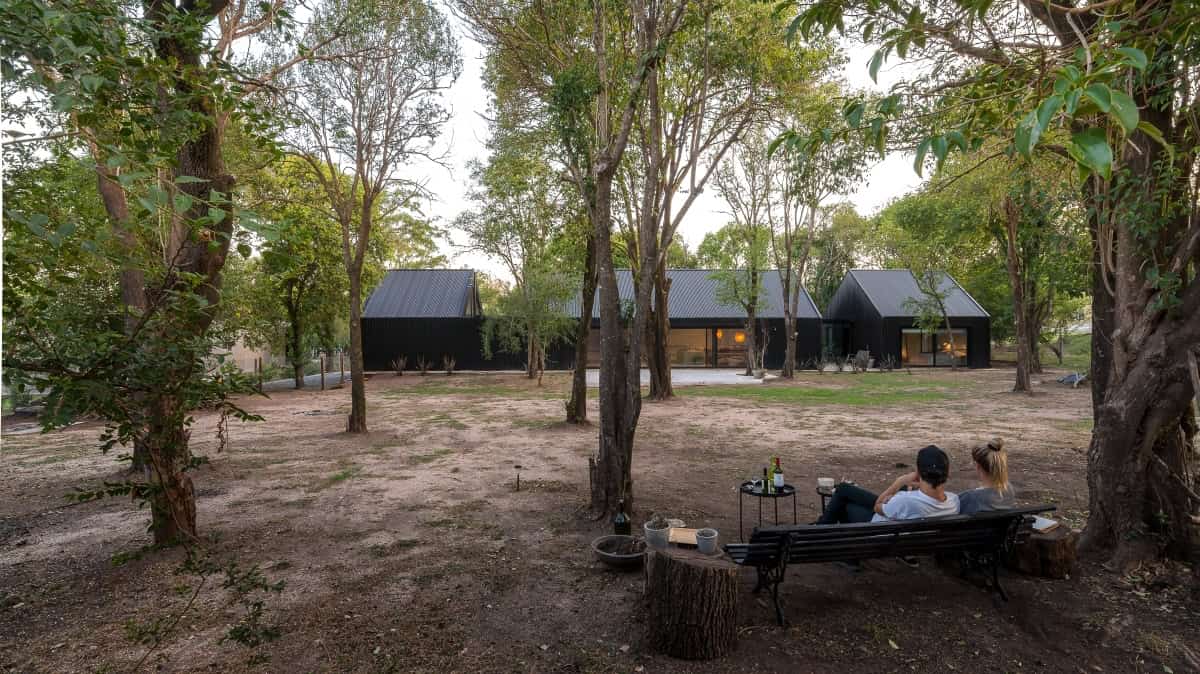 La Negrita by Morini Arquitectos in Mendiolaza, Argentina La Negrita by Morini Arquitectos in Mendiolaza, Argentina