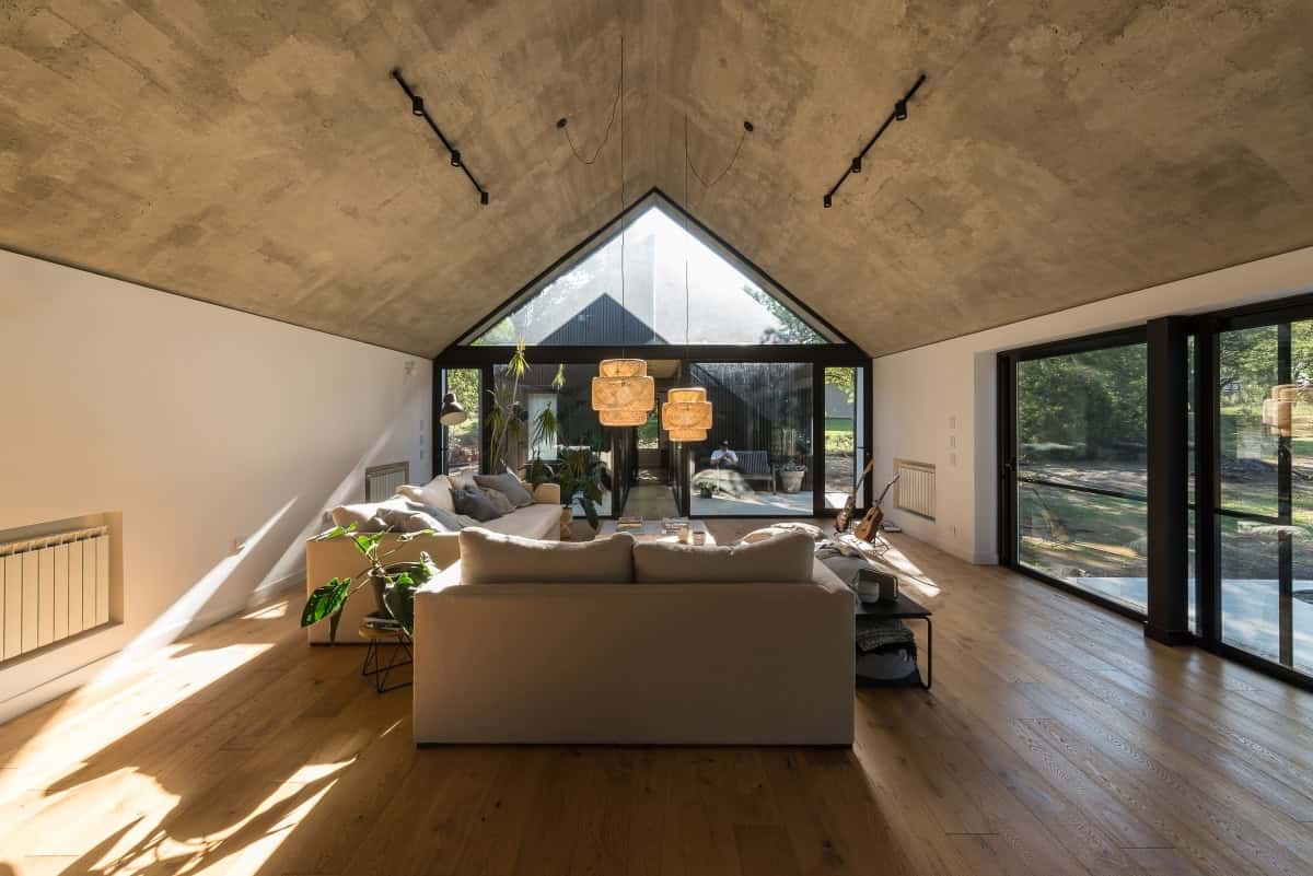 La Negrita by Morini Arquitectos in Mendiolaza, Argentina La Negrita by Morini Arquitectos in Mendiolaza, Argentina