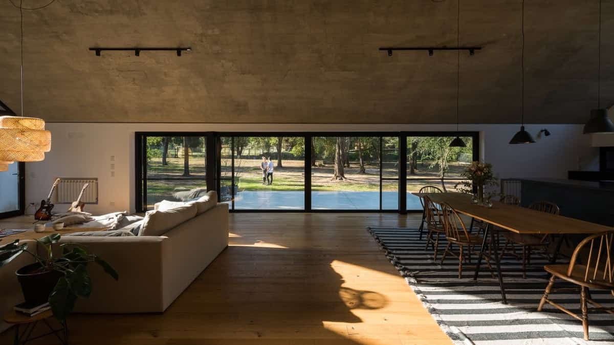 La Negrita by Morini Arquitectos in Mendiolaza, Argentina La Negrita by Morini Arquitectos in Mendiolaza, Argentina